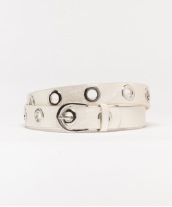 Ceinture à oeillets métalliques femme